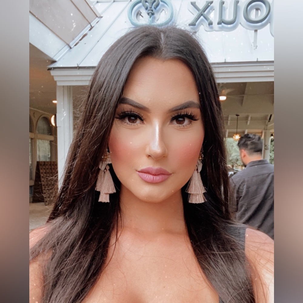 🩷✨ LIVE SHOW! Like this to be notified for all my LIVE SHOW notifications! ✨🎀